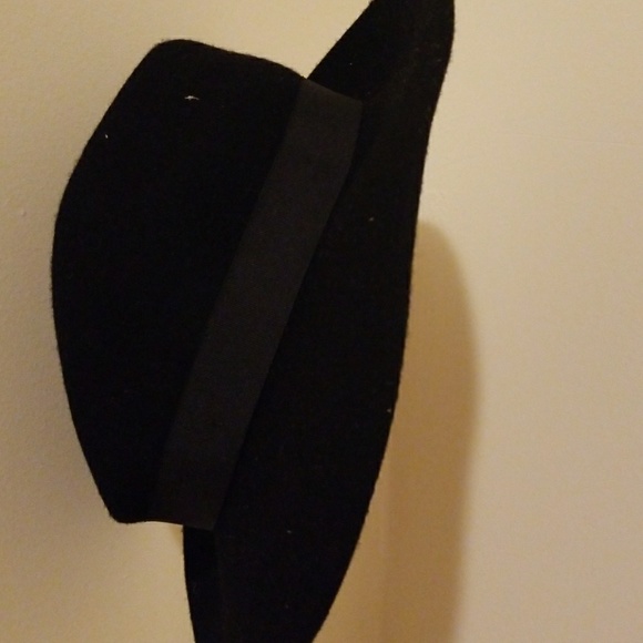 hat - Picture 3 of 4